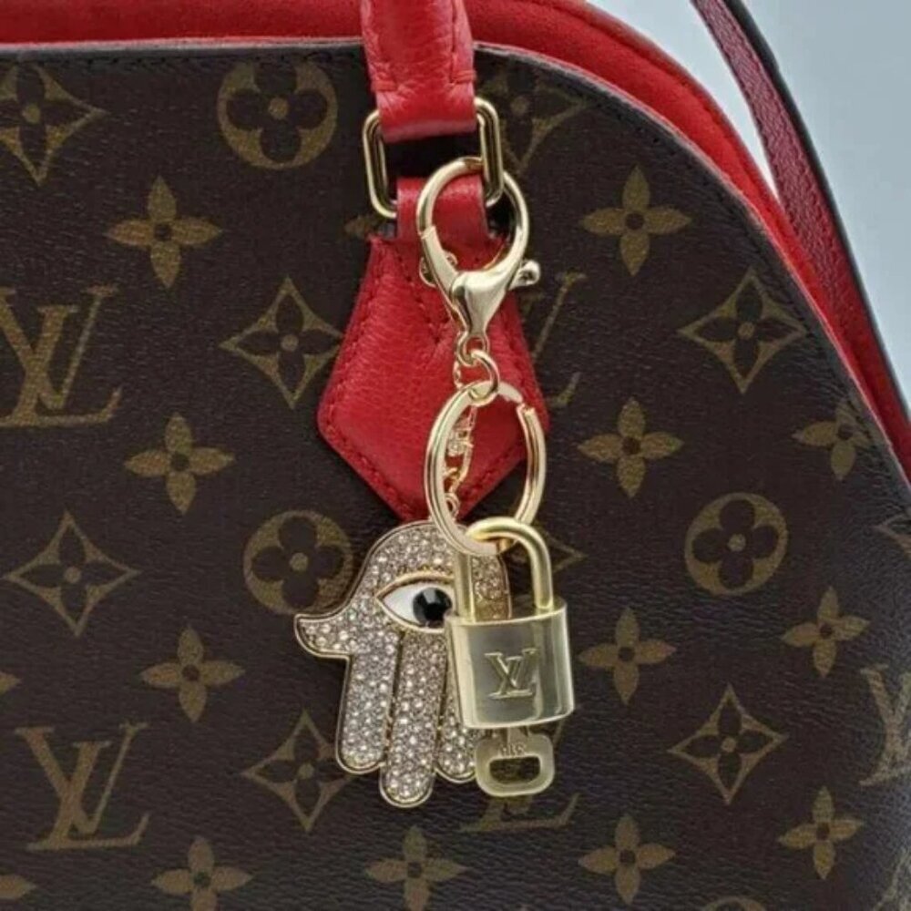 LV Gold Padlock 🔑 Authentic Louis Vuitton Charm + Unbranded Evil Eye Keychain - Picture 3 of 6